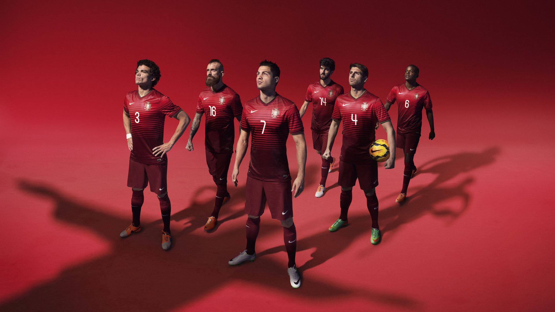 Leyu Sports (乐鱼体育)-中超球队边后卫技术特长与战术分工对比，中超边前卫