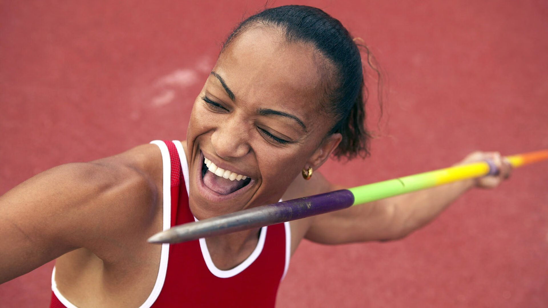 亲临现场：现场氛围燃爆，观众热情高涨，什么叫亲临现场